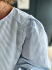 Blouse ELEN rayures bleu ciel (épuisée)