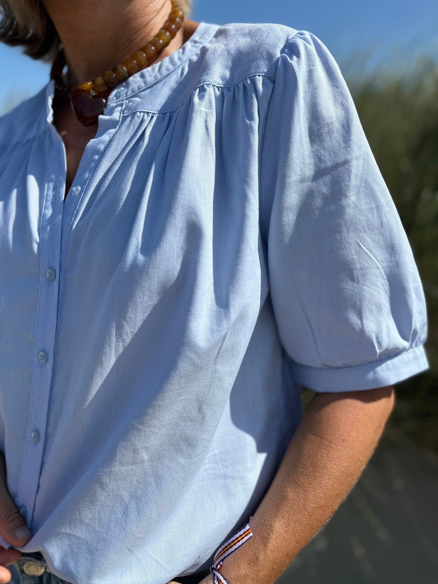 Blouse Ambrine bleu ciel (disponible taille 2, 3 et 4)