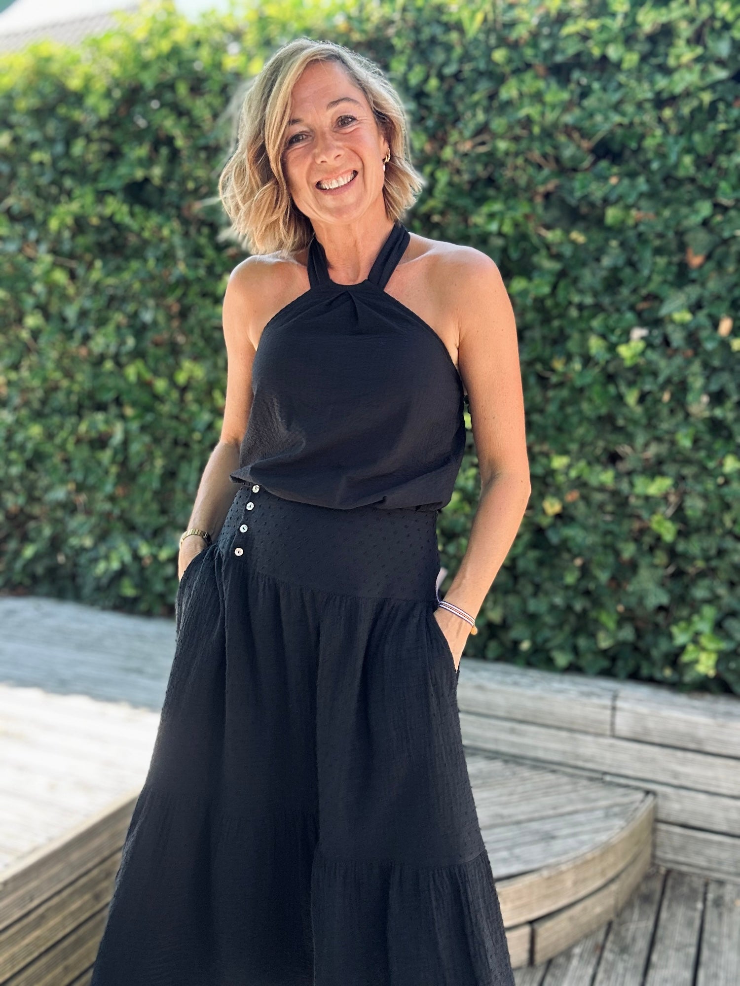 Top dos nu ROMY noir (épuisé, revient le 19 août)
