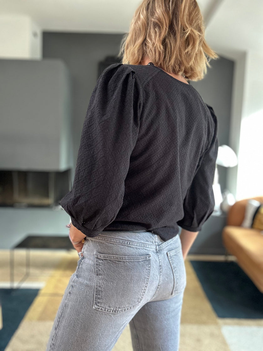 Blouse ELEN broderie anglaise noire (épuisée)